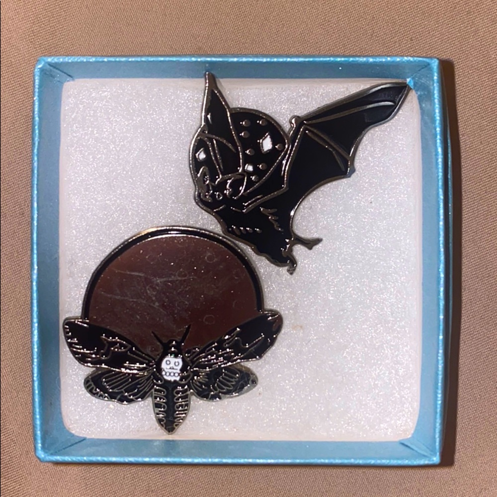 Spooky Pins
